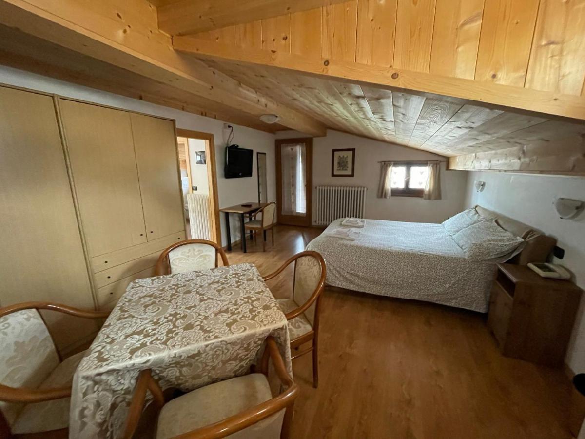 Ambassador Rooms In Bormio, Solo Camera Senza Colazione Exterior foto